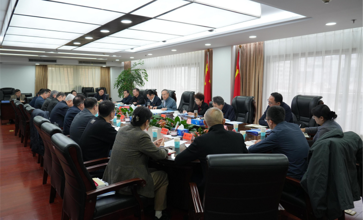 万立骏主持召开中国侨联党组意识形态暨网信工作领导小组会议并讲话