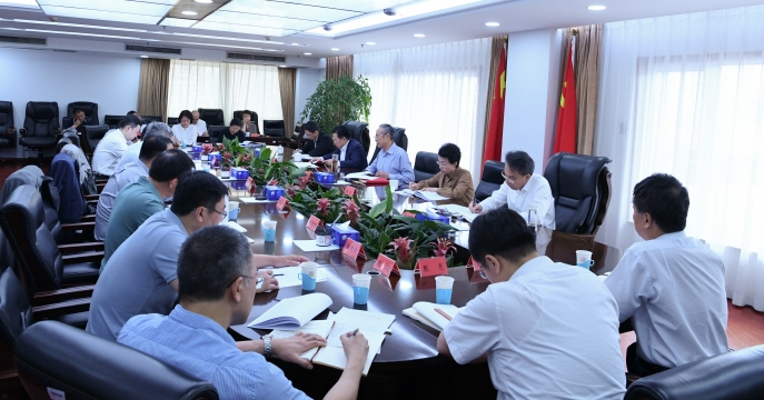 中国侨联党组理论学习中心组（扩大）开展集体学习