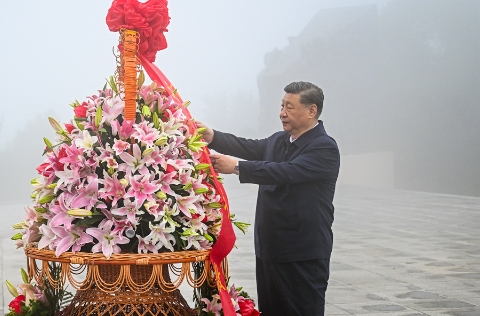 习近平在山西考察时强调 努力在推动资源型经济转型发展上……
