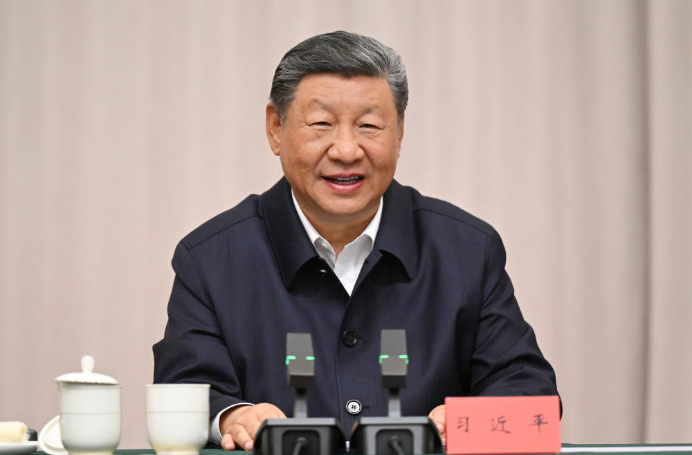 习近平：全面贯彻新时代党的治藏方略 努力建设团结富裕文明...