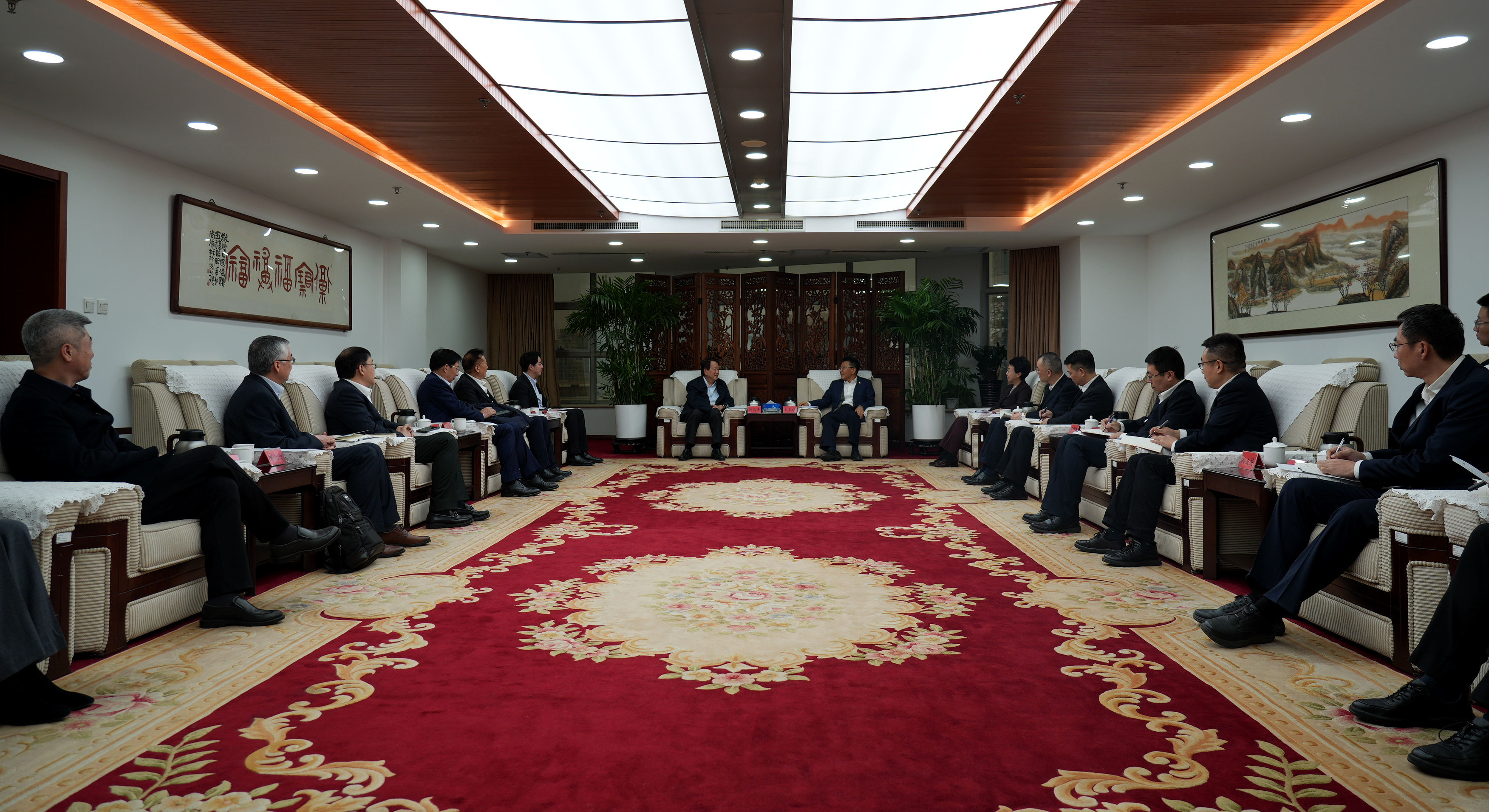 王靈桂在北京會見郭孔豐一行