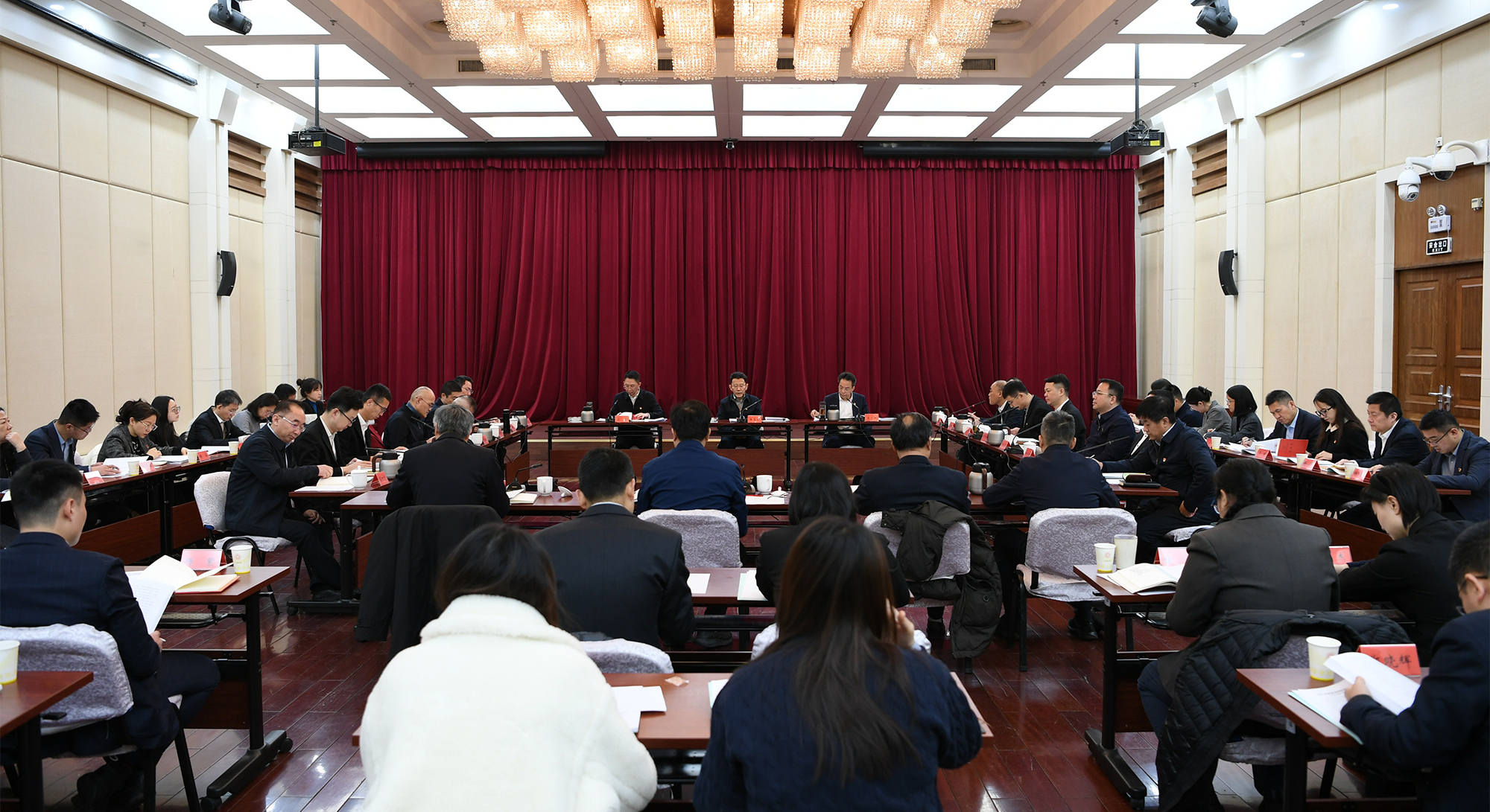 中国侨联召开2025年度基层党组织书记抓党建工作述职评议考核会暨深化模范机关建设推进会