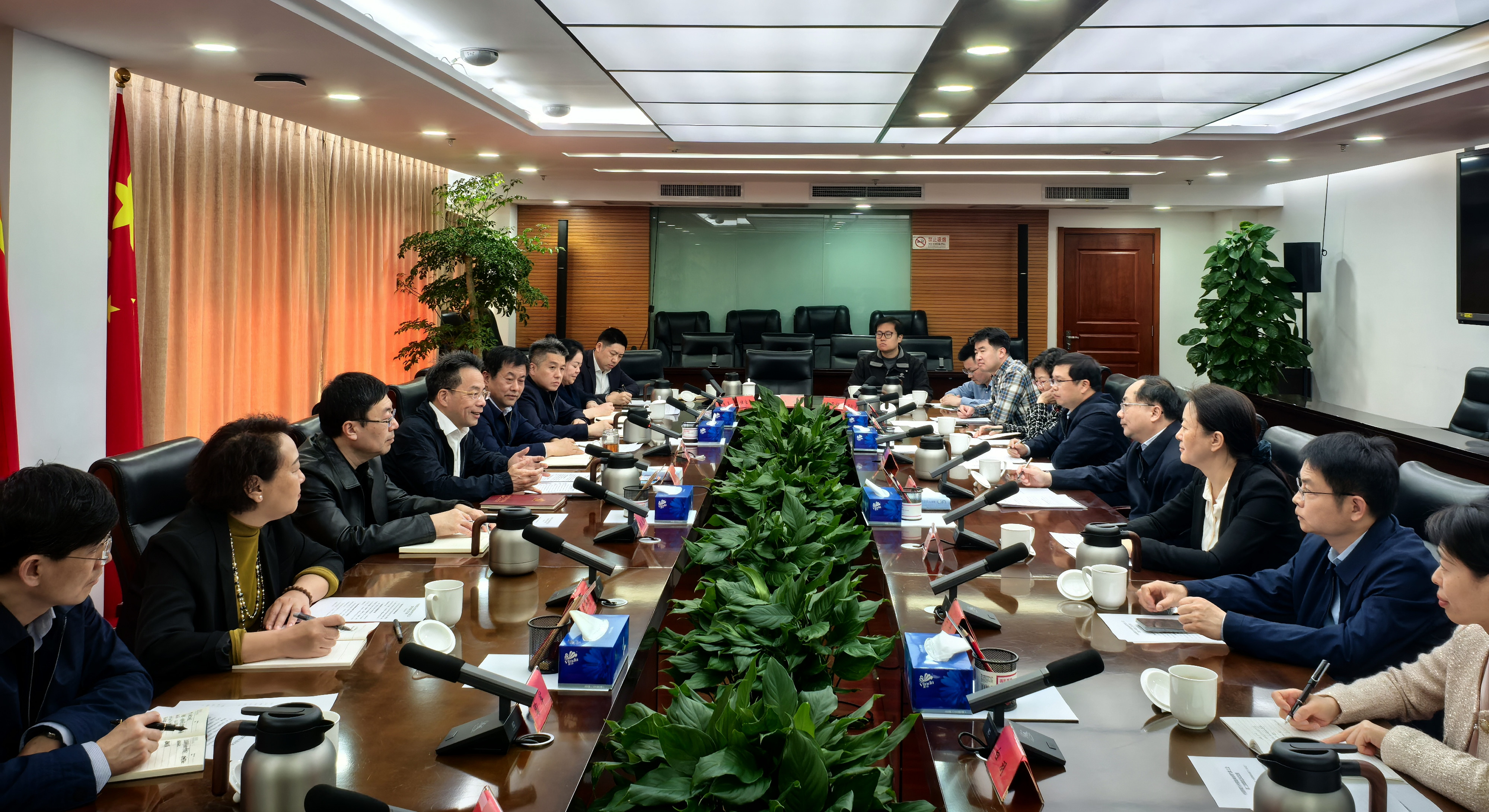 連小敏出席中國僑聯基層建設部與中國農林水利氣象工會第二次聯席會議