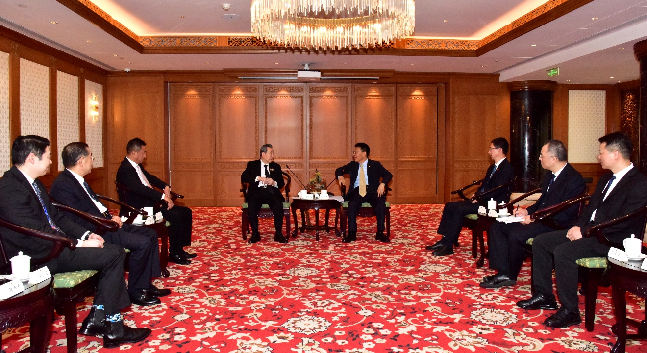 王灵桂会见泰国正大集团谢国民一行