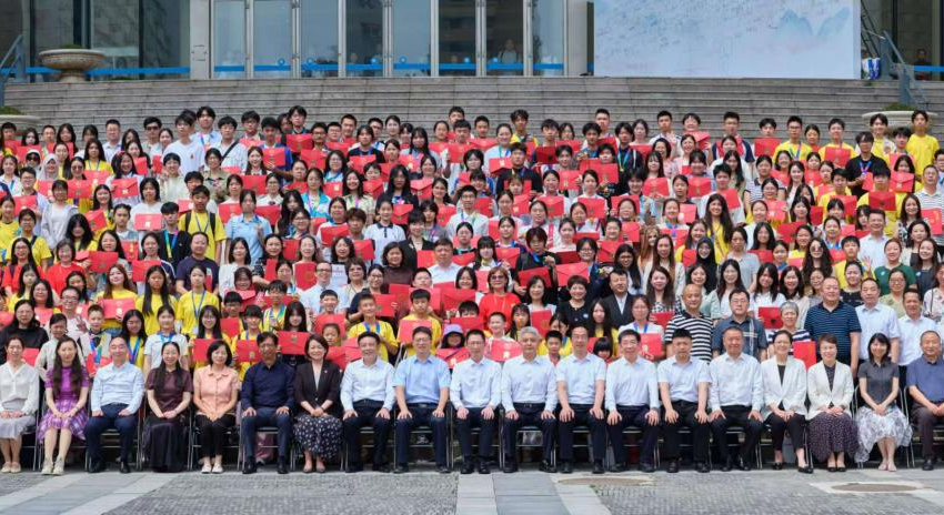 第二十六届世界华人学生作文大赛颁奖典礼在京成功举办