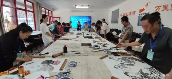 “侨连天津·丹青绘史 侨心筑魂”海外侨界书画家主题笔会