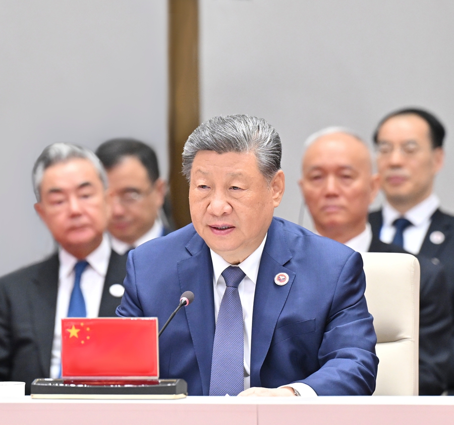 當地時間9月1日上午，國家主席習近平在比什凱克出席上海合作組織成員國元首理事會第二十六次會議。習近平發表題為《推動上海合作組織實現更高質量發展》的重要講話。新華社記者 翟健嵐 攝