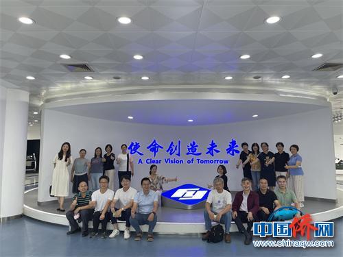 考察福耀玻璃工業集團股份有限公司。　鐘巧莉　攝