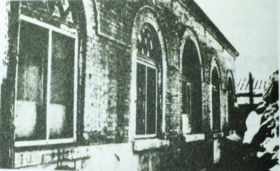 1930年3月，李大釗在北大成立北京大學馬克思學說研究會。圖為該會活動場所“亢慕義齋”舊址.jpg