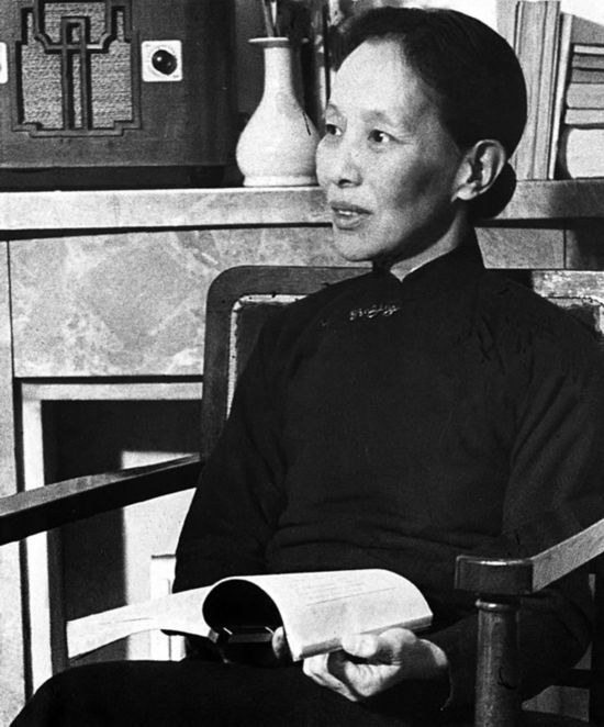 在日本家中（1948年）.jpg