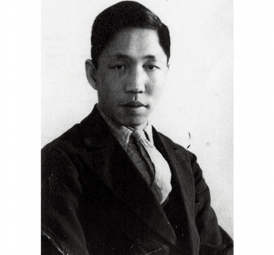 阎宗临1937年摄于英国剑桥.jpg